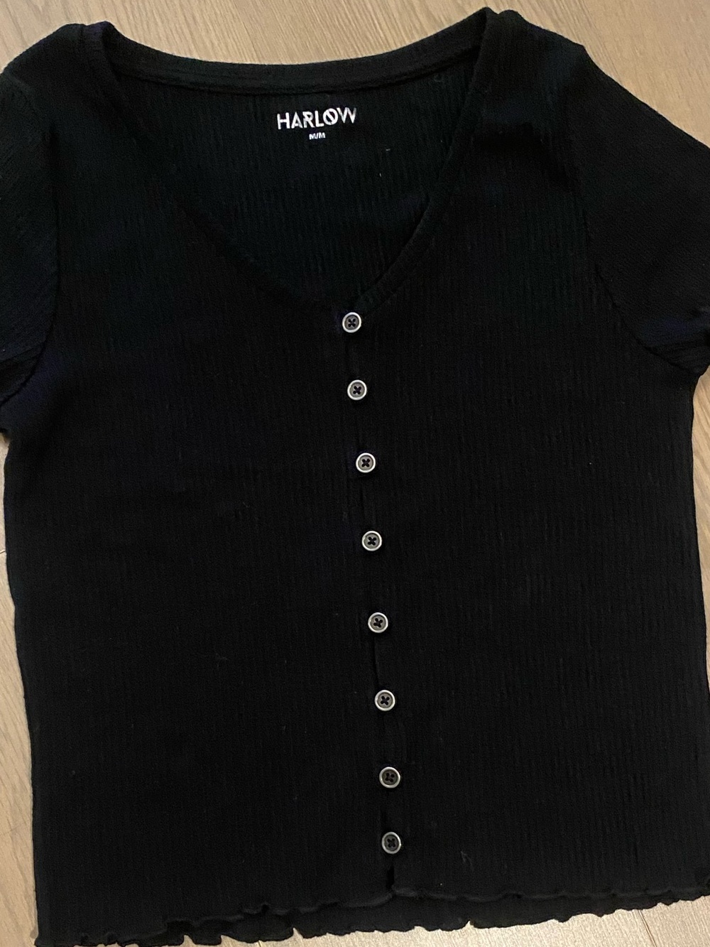 Harlow Black Ribbed Button-Front Short Sleeve Top Medium
